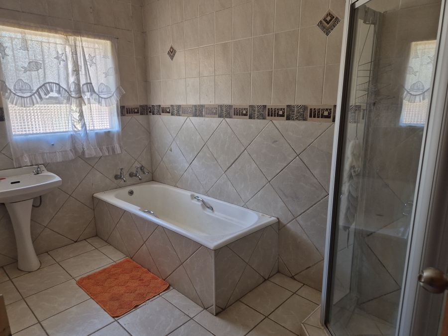 4 Bedroom Property for Sale in Stilfontein Ext 3 North West